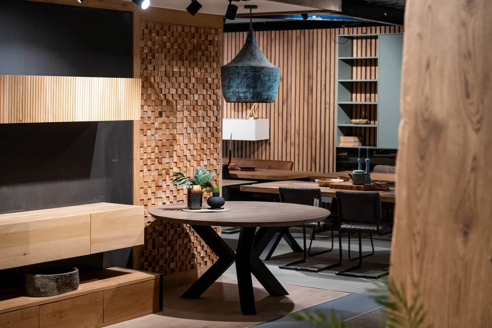 Living 960 - Teakea Binnenkijken in de showroom van Teakea in Tolbert